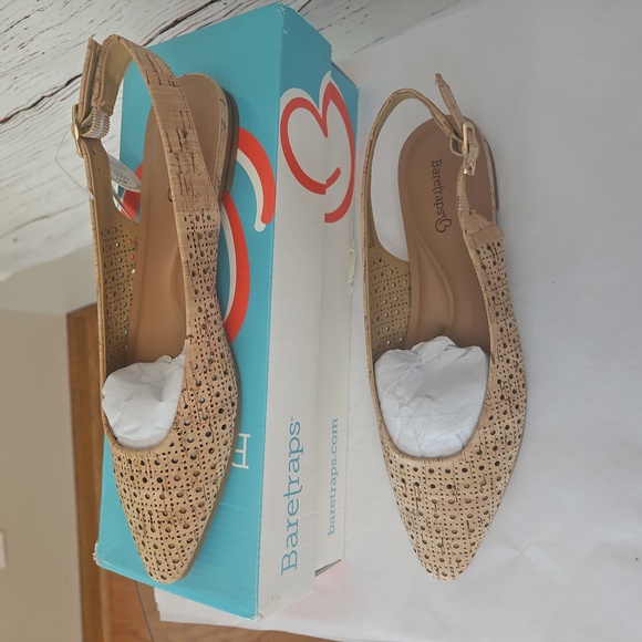 NWT Baretraps Women's Sport Slide Sandals - Picture 3 of 9